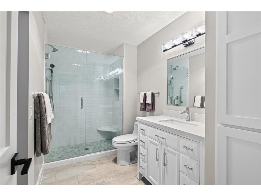 1001 E Travelers Trail Burnsville MN 55337 7107755 image24