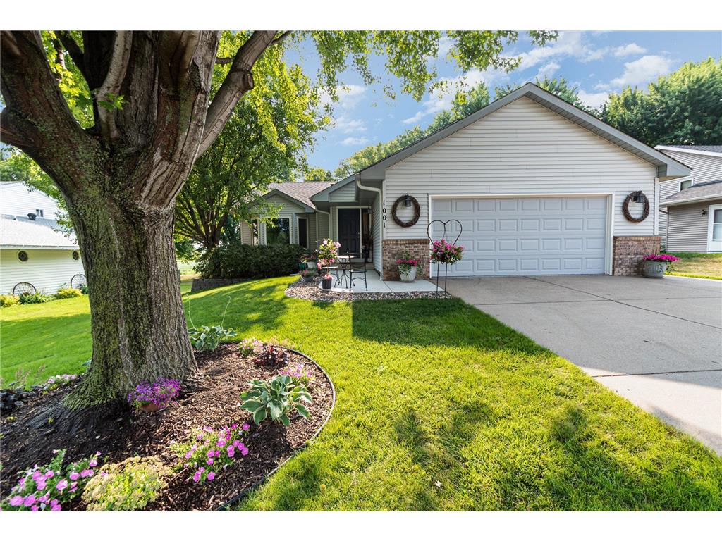 1001 Lexington Avenue N New Prague MN 56071 6429831 image1