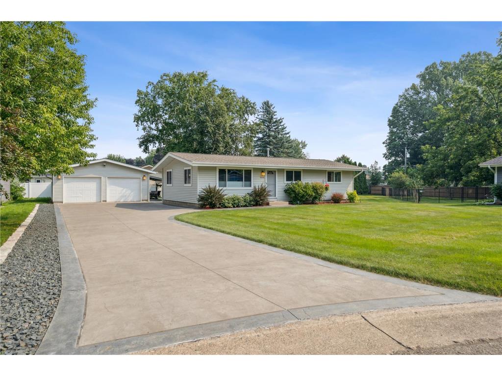 1001 Lincoln Lane Hudson WI 54016 6763752 image1