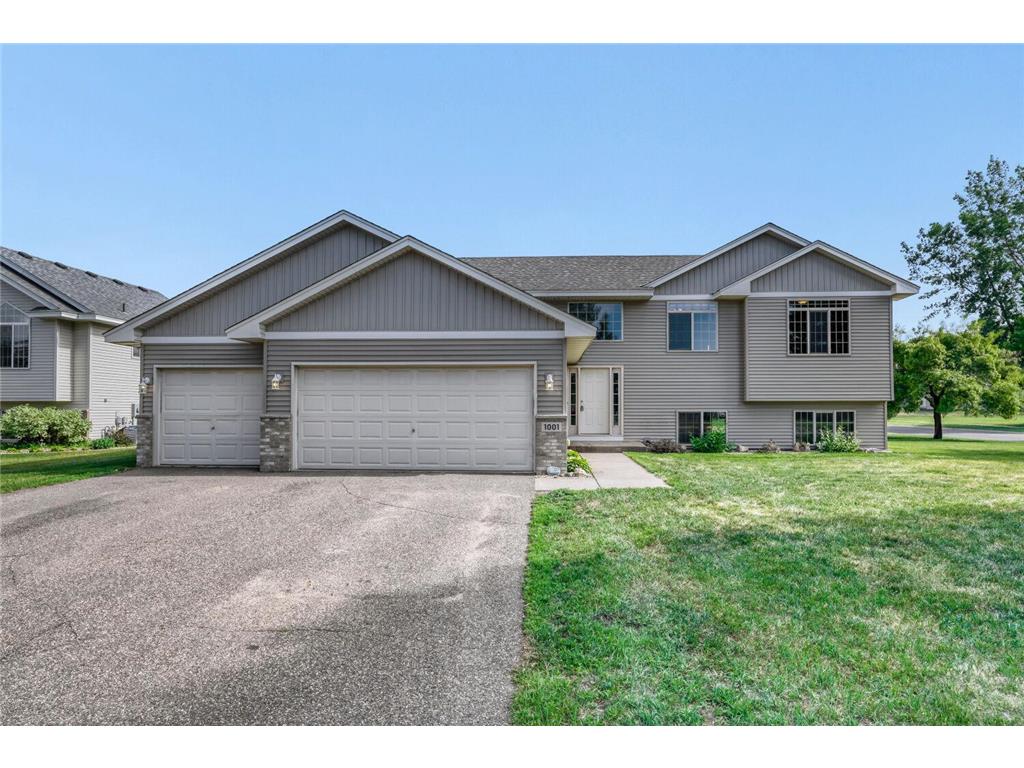 1001 Maplewood Avenue SW Isanti MN 55040 7093944 image1