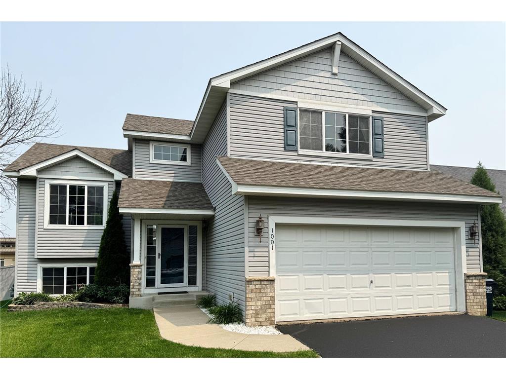 1001 Oak Street Farmington MN 55024 6730098 image1