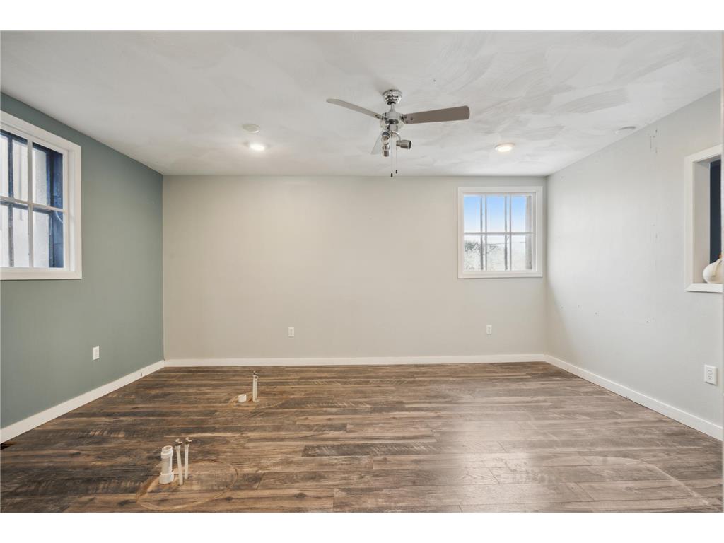 1001 & 1003 Short Street Decorah IA 52101 6705392 image20