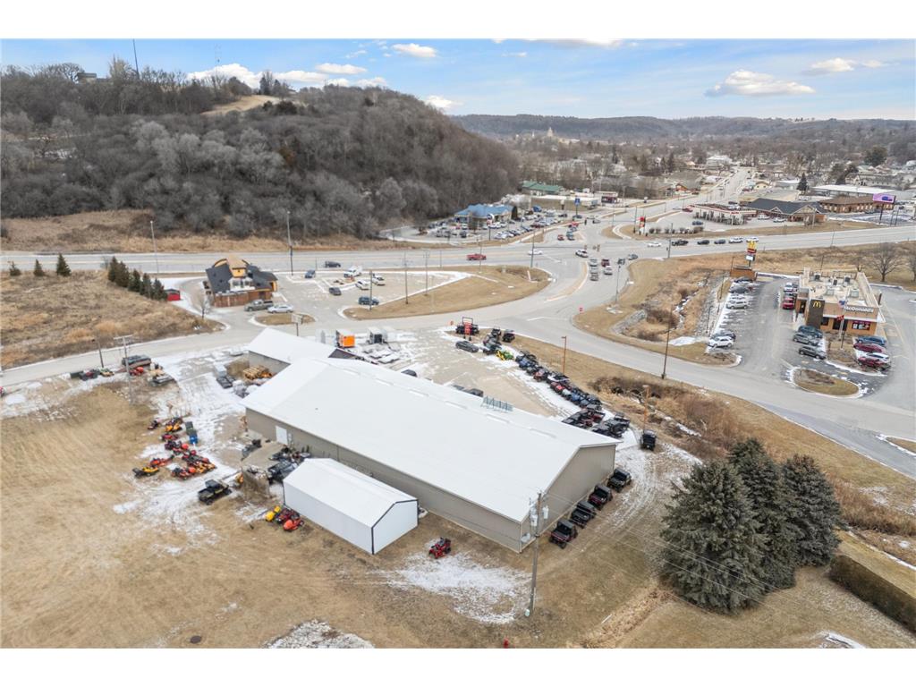 1001 & 1003 Short Street Decorah IA 52101 6705392 image26