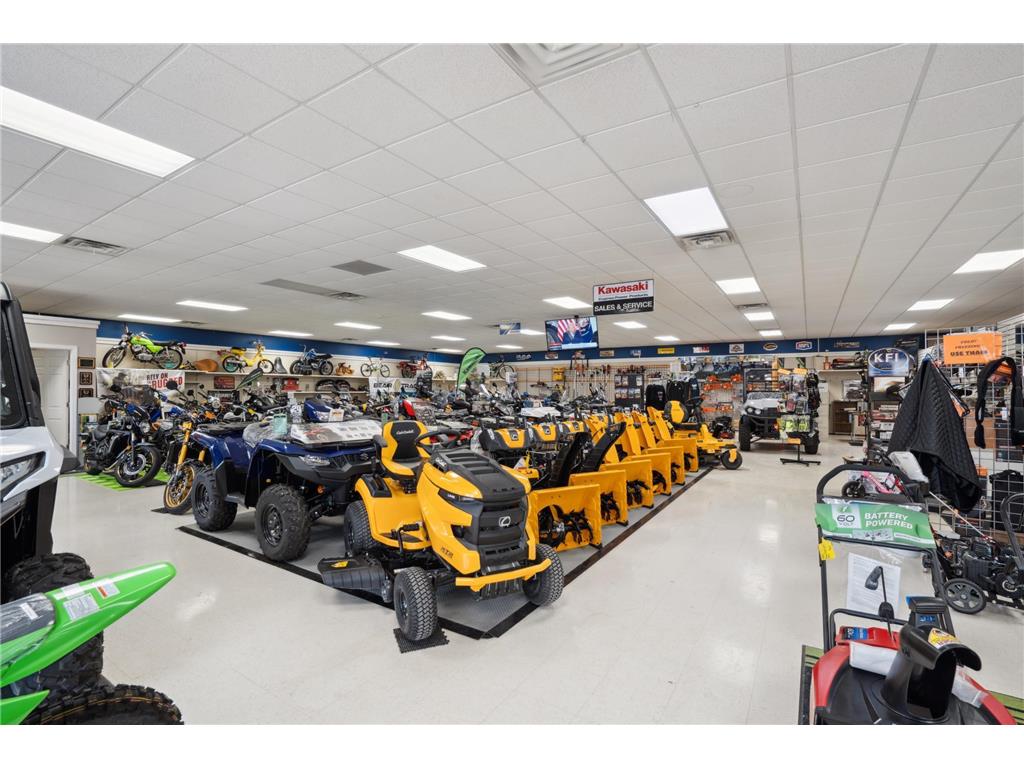 1001 & 1003 Short Street Decorah IA 52101 6705392 image3