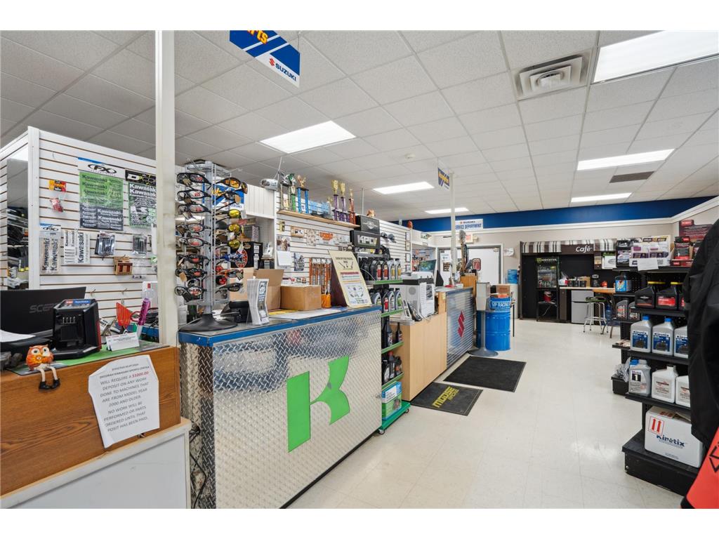 1001 & 1003 Short Street Decorah IA 52101 6705392 image9