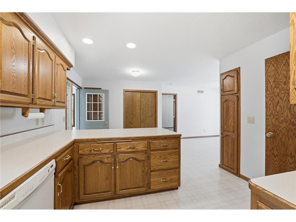 1001 W State Street Belle Plaine MN 56011 7060410 image11