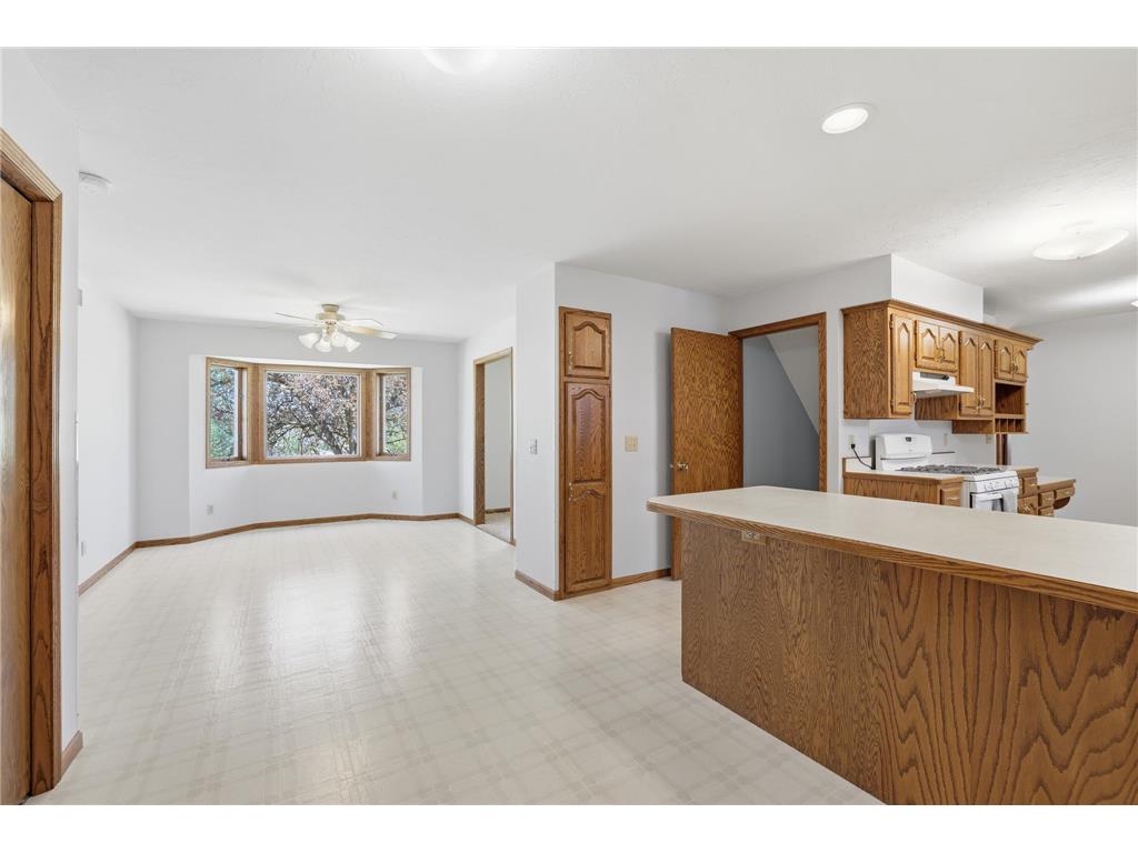 1001 W State Street Belle Plaine MN 56011 7060410 image4