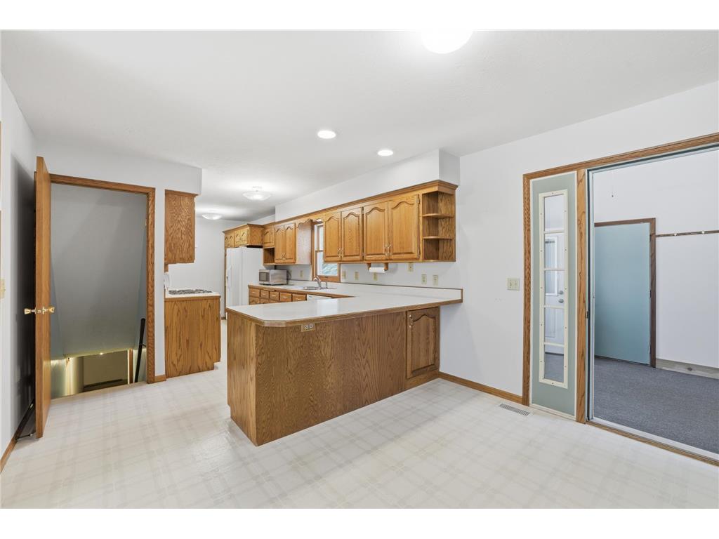 1001 W State Street Belle Plaine MN 56011 7060410 image7