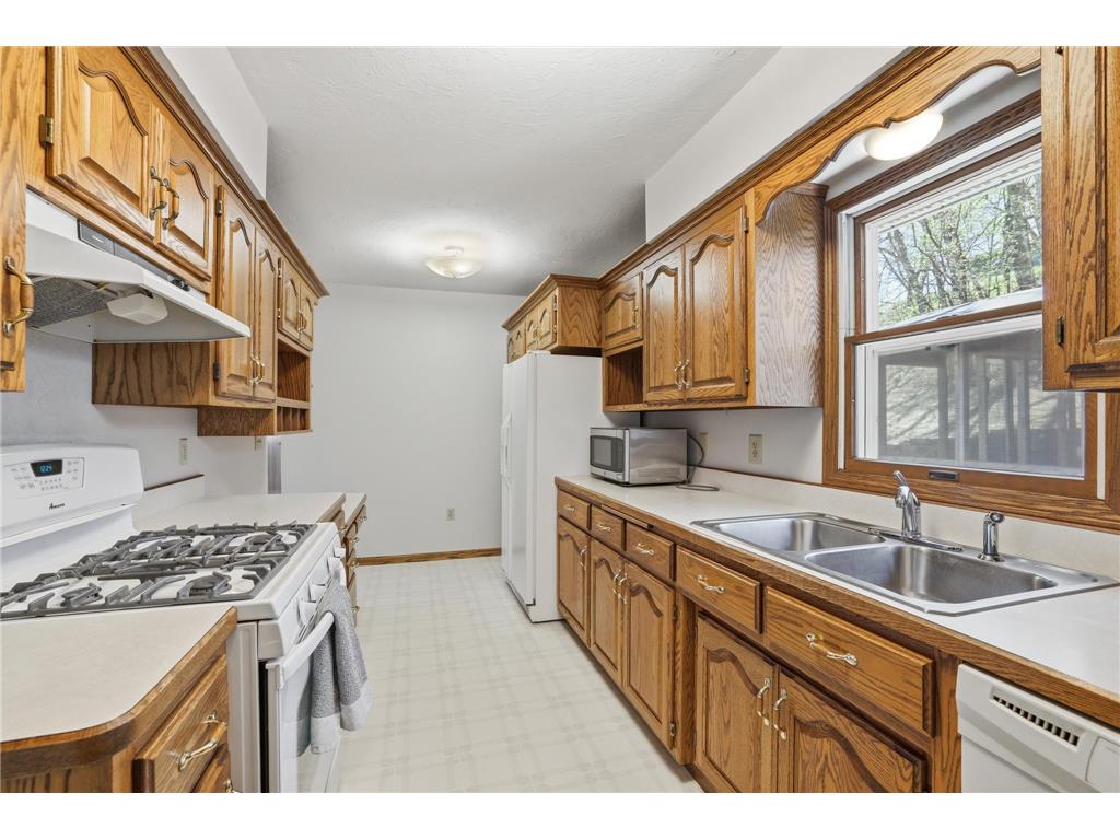 1001 W State Street Belle Plaine MN 56011 7060410 image8