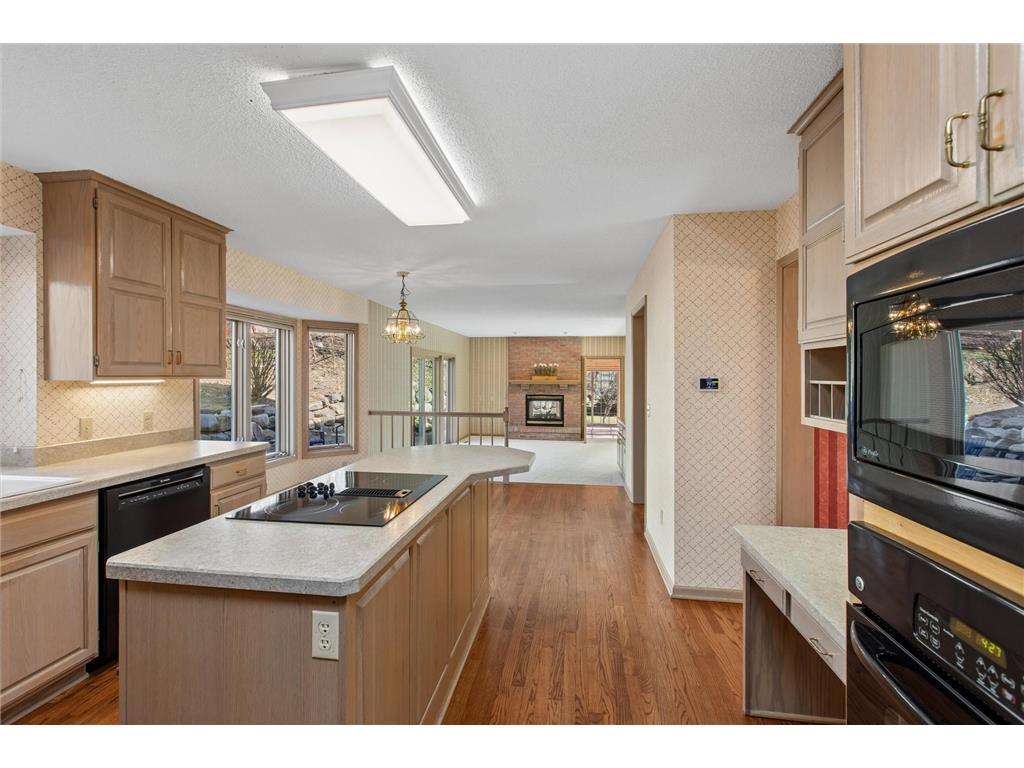 1001 Walden Court Burnsville MN 55337 7072688 image26