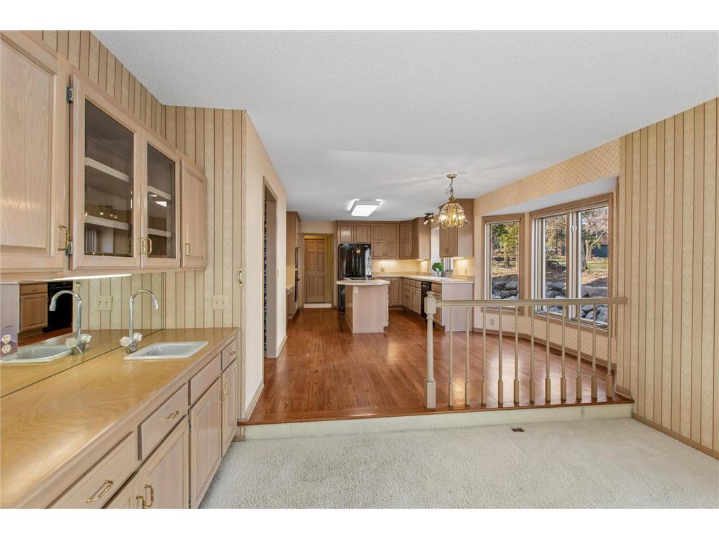 1001 Walden Court Burnsville MN 55337 7072688 image32