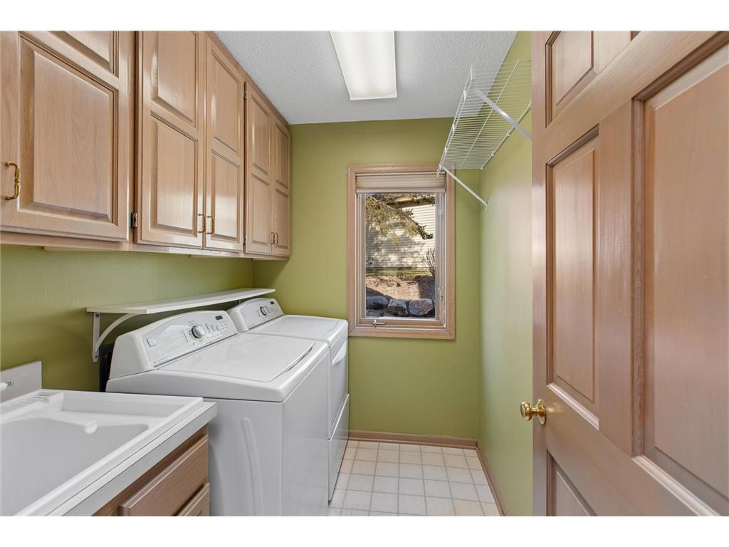 1001 Walden Court Burnsville MN 55337 7072688 image39