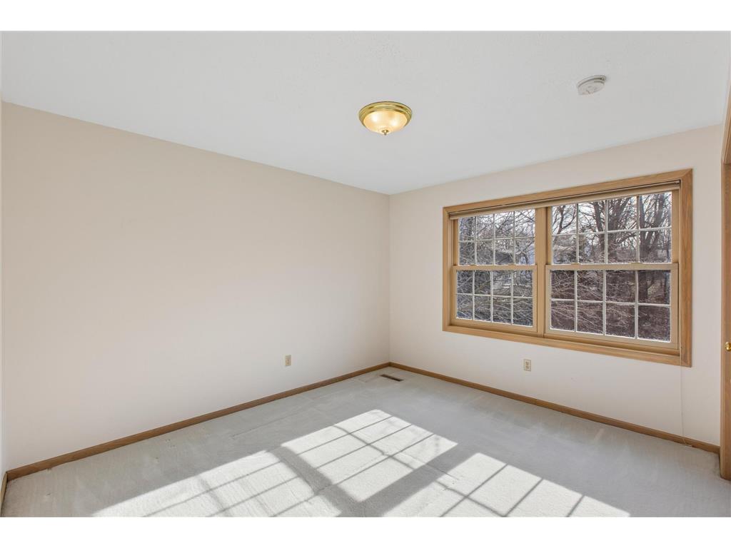 1001 Walden Court Burnsville MN 55337 7072688 image42