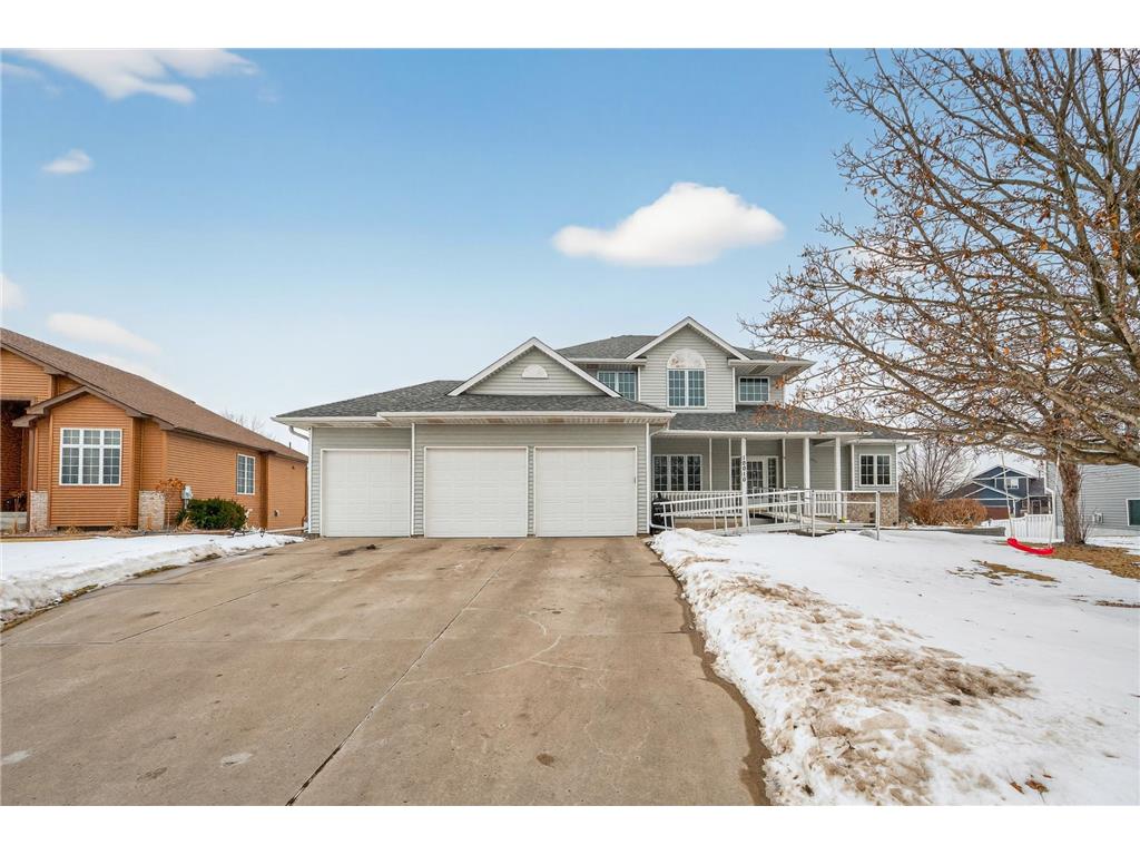 10010 Fallgold Parkway N Brooklyn Park MN 55443 7021495 image1