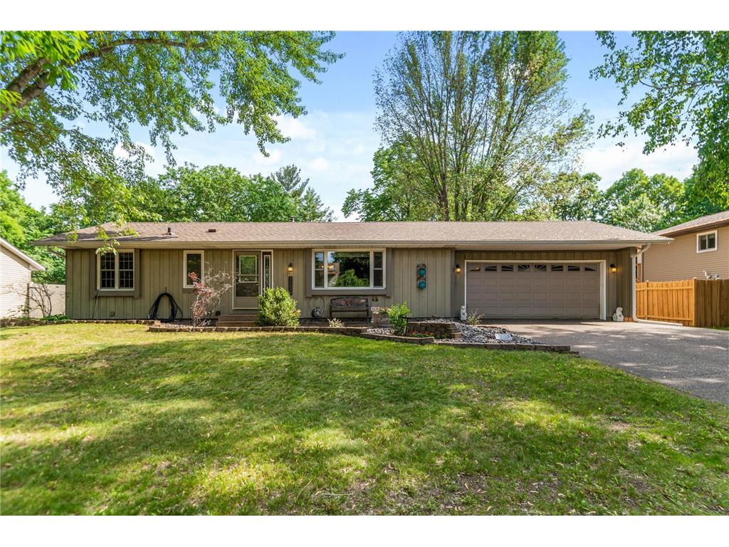 10011 101st Place N, Maple Grove, MN, 55369 MLS 6380322 Edina Realty