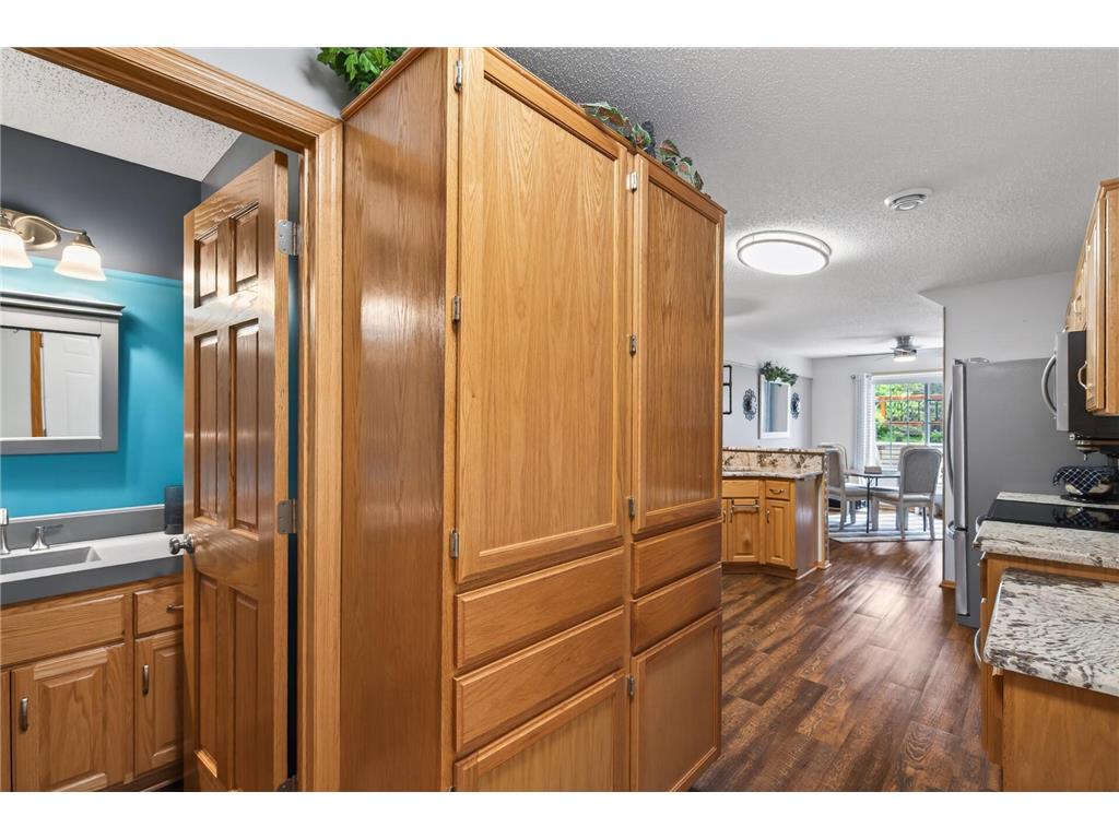 10011 179th Avenue NW Elk River MN 55330 7078456 image12