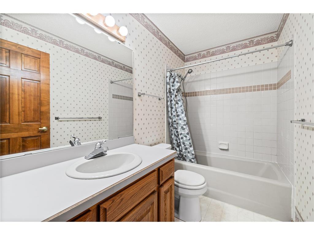 10013 170th Street W Lakeville MN 55044 6815133 image16