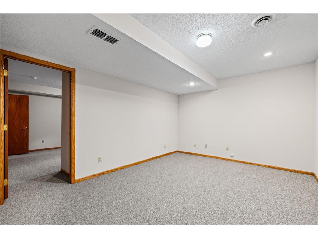 10013 170th Street W Lakeville MN 55044 6815133 image28