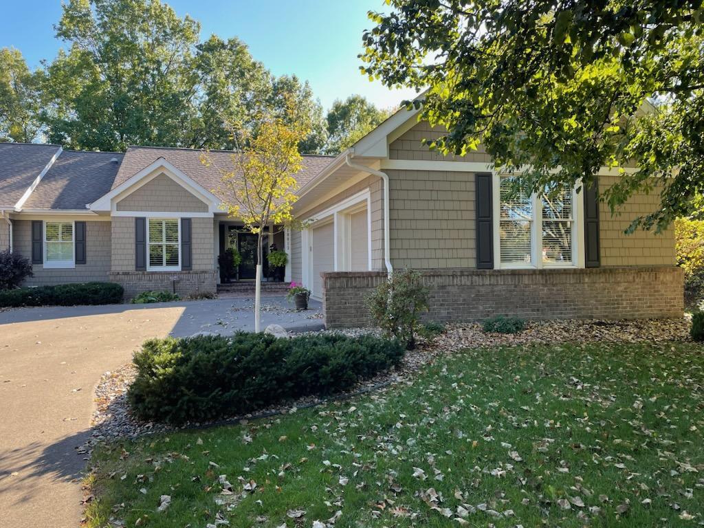10013 Waterfront Drive Woodbury MN 55129 - Powers 7054123 image1