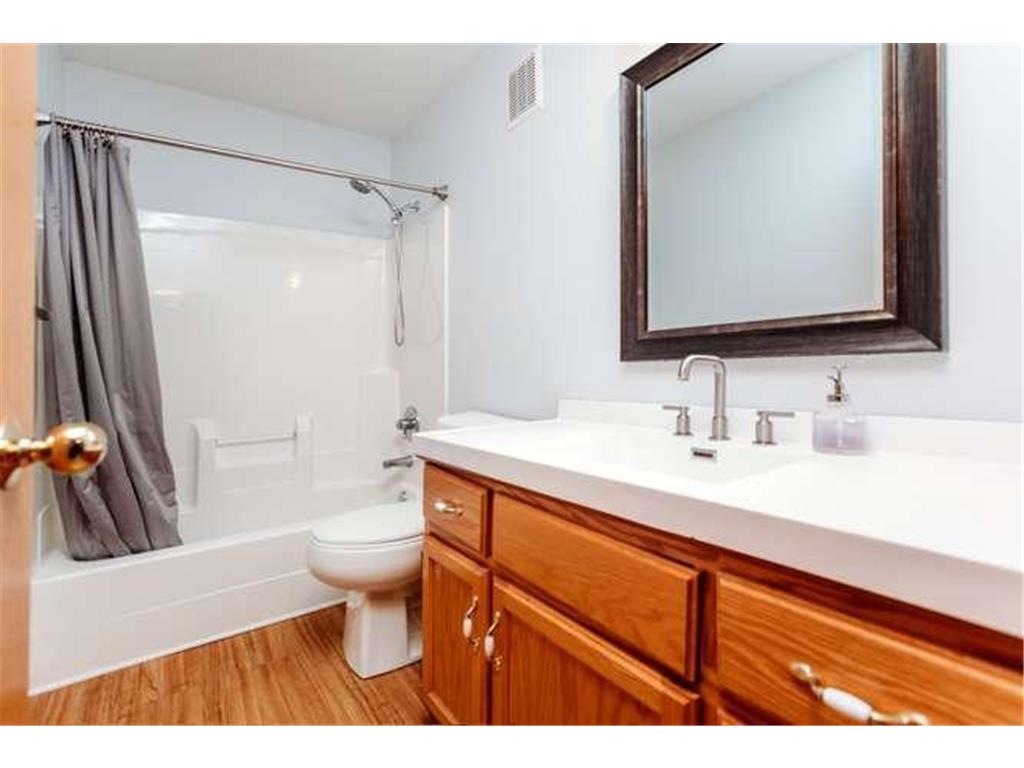 10014 Pin Oak Court N Brooklyn Park MN 55443 7068266 image28
