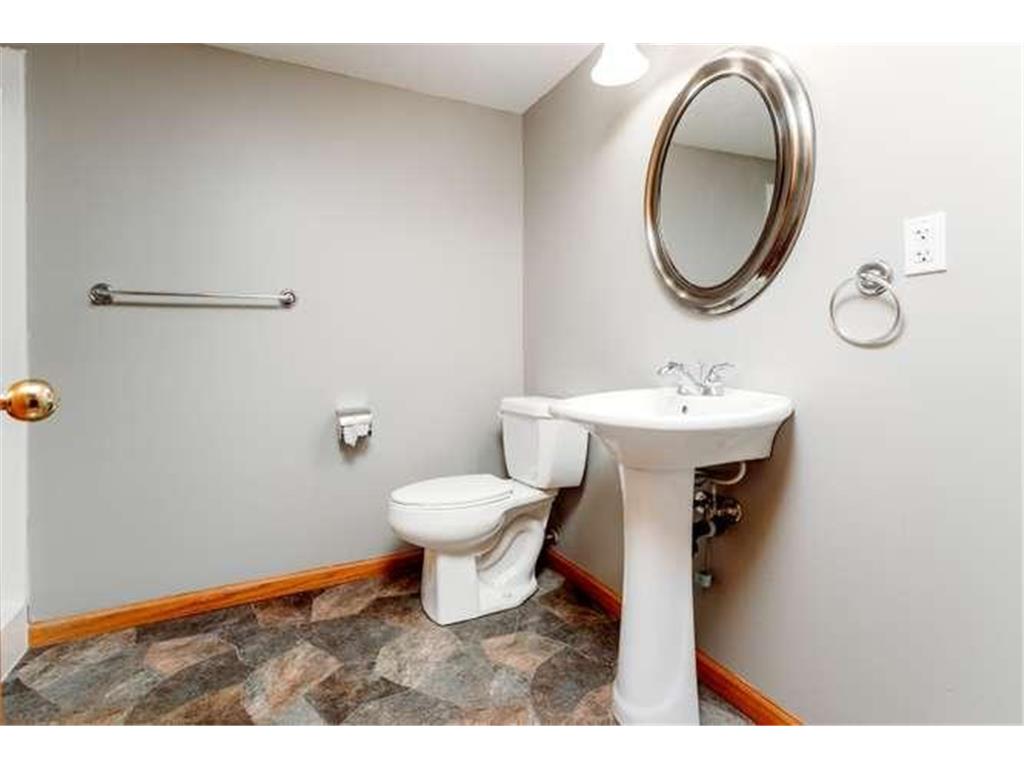 10014 Pin Oak Court N Brooklyn Park MN 55443 7068266 image34