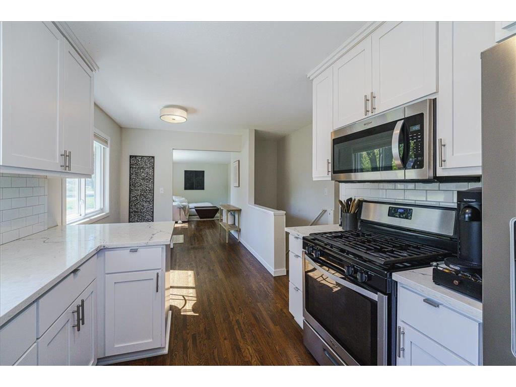 10016 Pillsbury Avenue S Bloomington MN 55420 7070278 image3