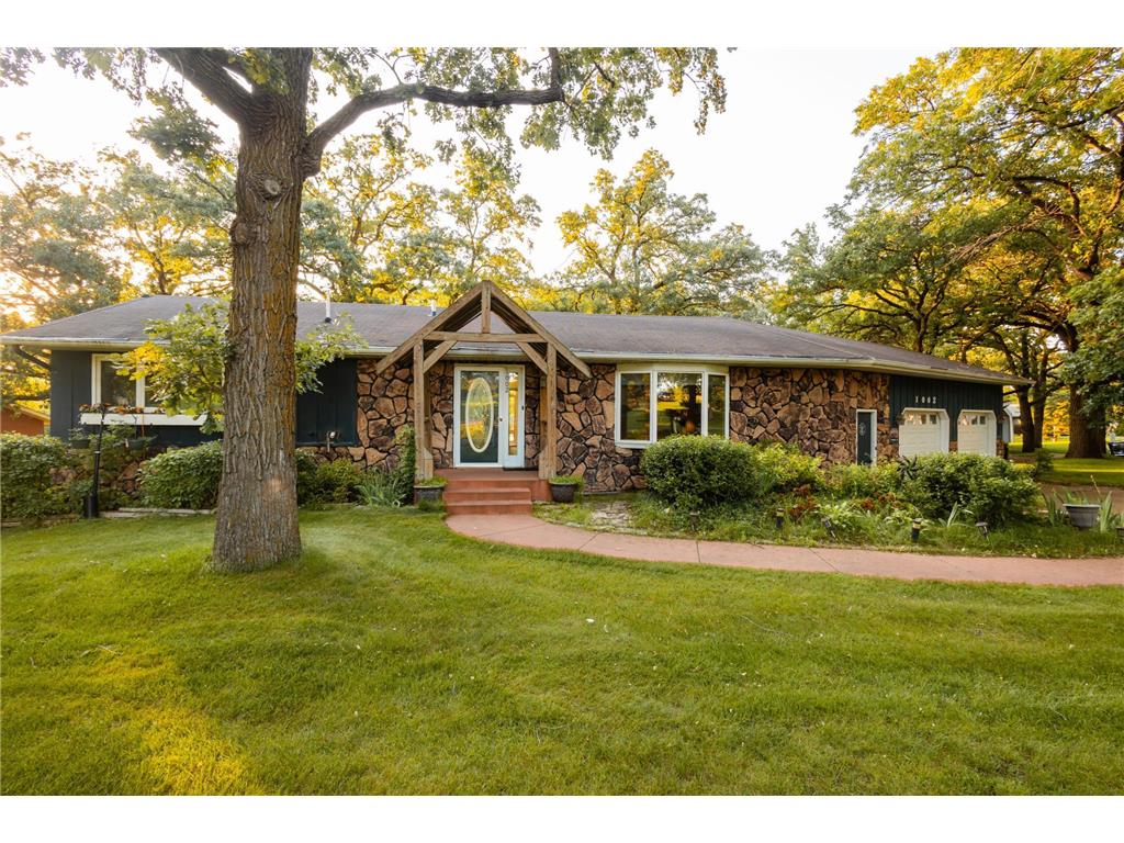 1002 11th Avenue W Alexandria MN 56308 - Winona 6693631 image1