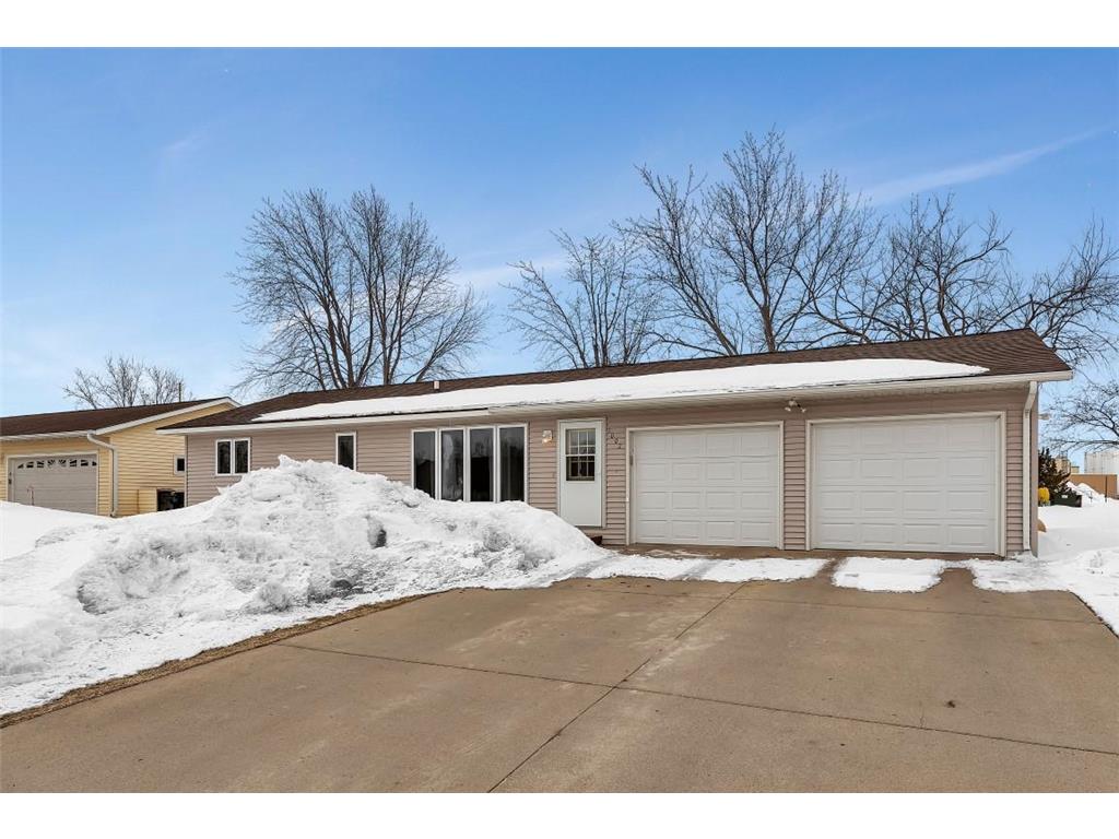 1002 2nd Street SE, Melrose, MN, 56352 MLS 6348842 Edina Realty