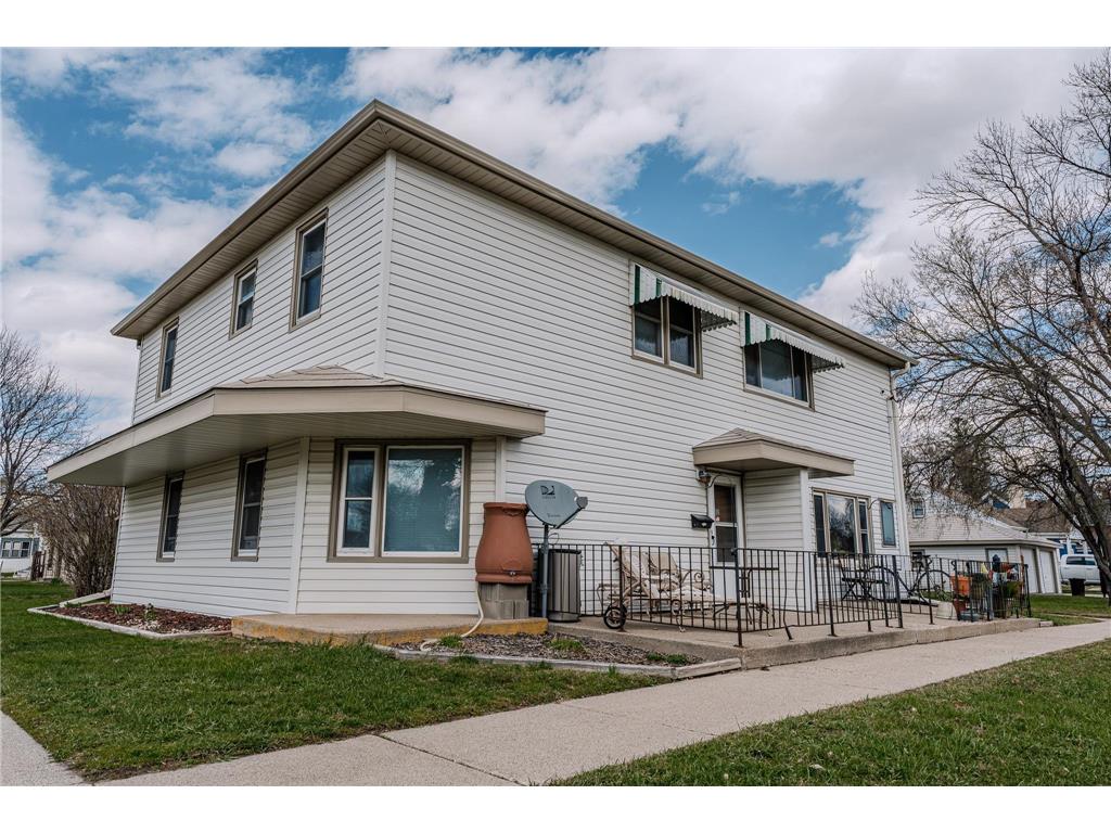 1002 5th Avenue S Moorhead MN 56560 7067743 image3