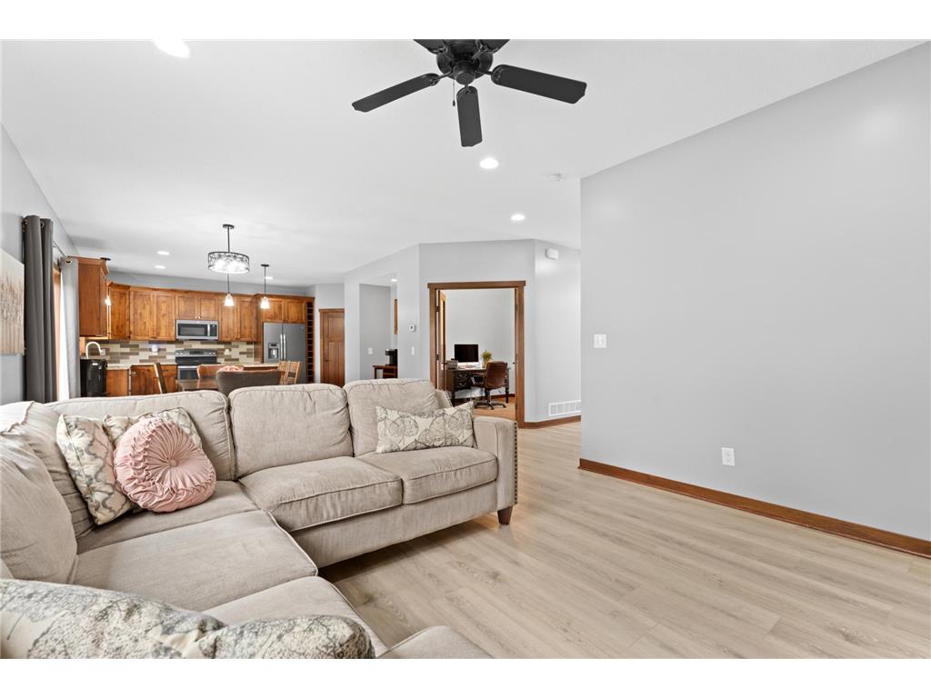 1002 9th Avenue NW Byron MN 55920 7074494 image5