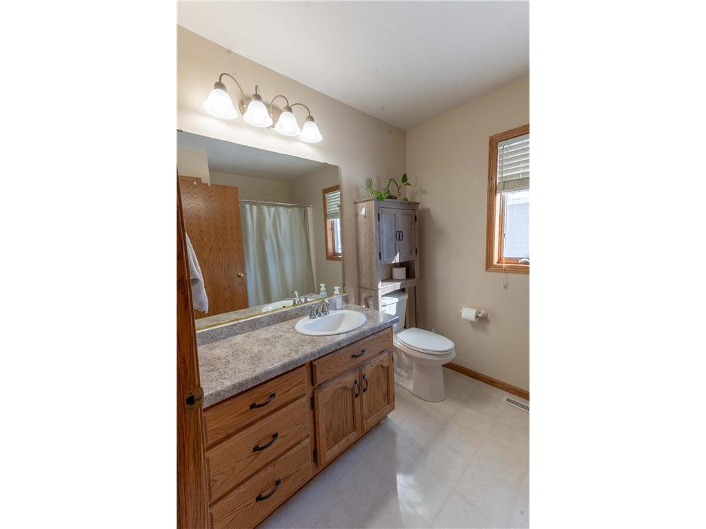 1002 9th Avenue SE Barnesville MN 56514 7028337 image20