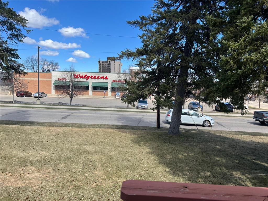 1002 Broadway Street Alexandria MN 56308 7069161 image17