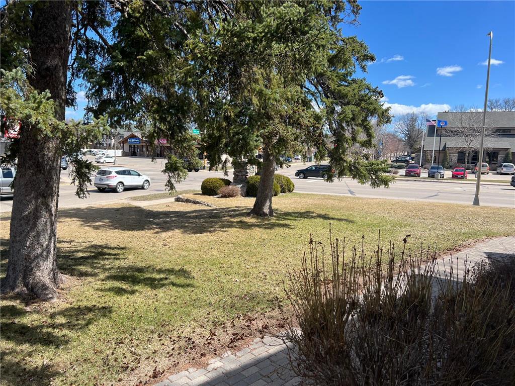 1002 Broadway Street Alexandria MN 56308 7069161 image18