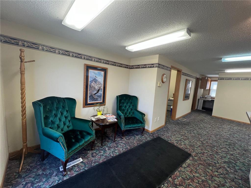 1002 Broadway Street Alexandria MN 56308 7069161 image32
