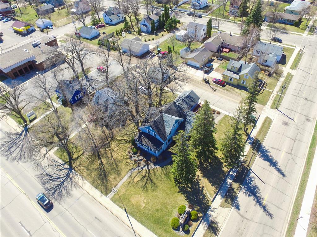 1002 Broadway Street Alexandria MN 56308 7069161 image4