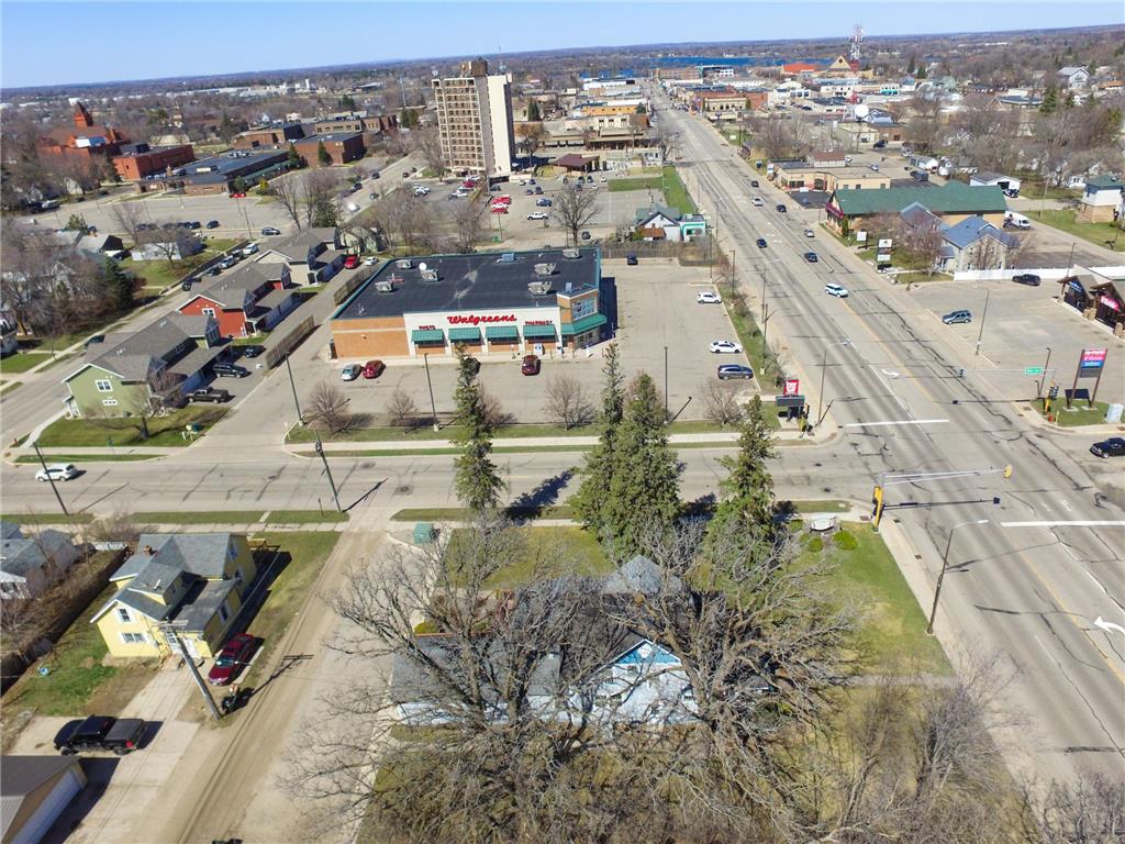 1002 Broadway Street Alexandria MN 56308 7069161 image9