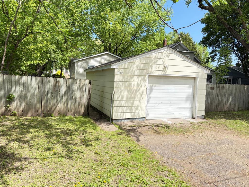 1002 Burgess Street Saint Paul MN 55103 7075181 image2