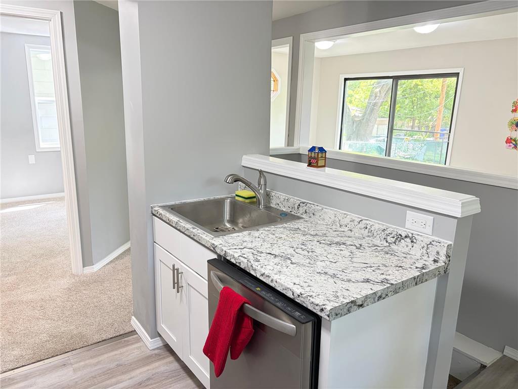 1002 Burgess Street Saint Paul MN 55103 7075181 image6