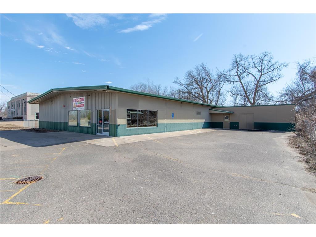 1002 Laurel Street Brainerd MN 56401 7080508 image1