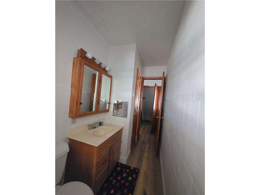 1002 Linden Street Luverne MN 56156 7027815 image13