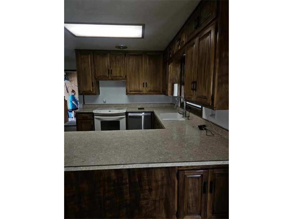 1002 Linden Street Luverne MN 56156 7027815 image31