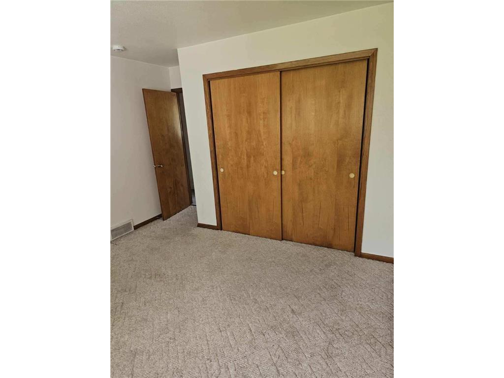 1002 Linden Street Luverne MN 56156 7027815 image34