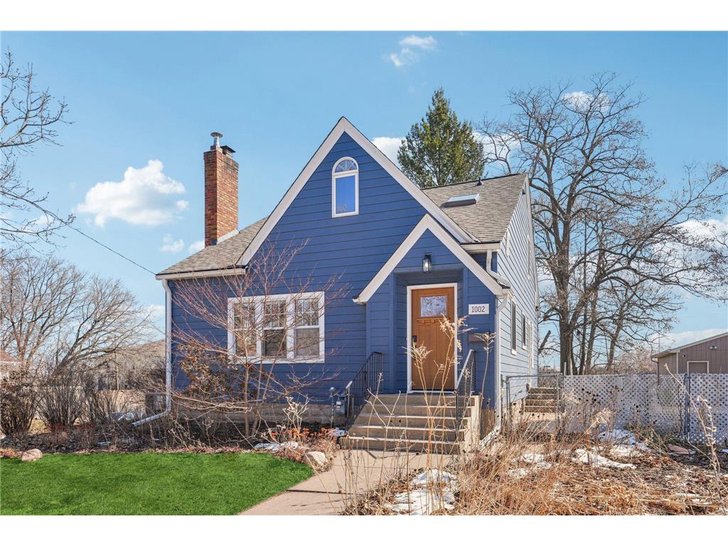 1002 Livingston Avenue West Saint Paul MN 55118 7052077 image1
