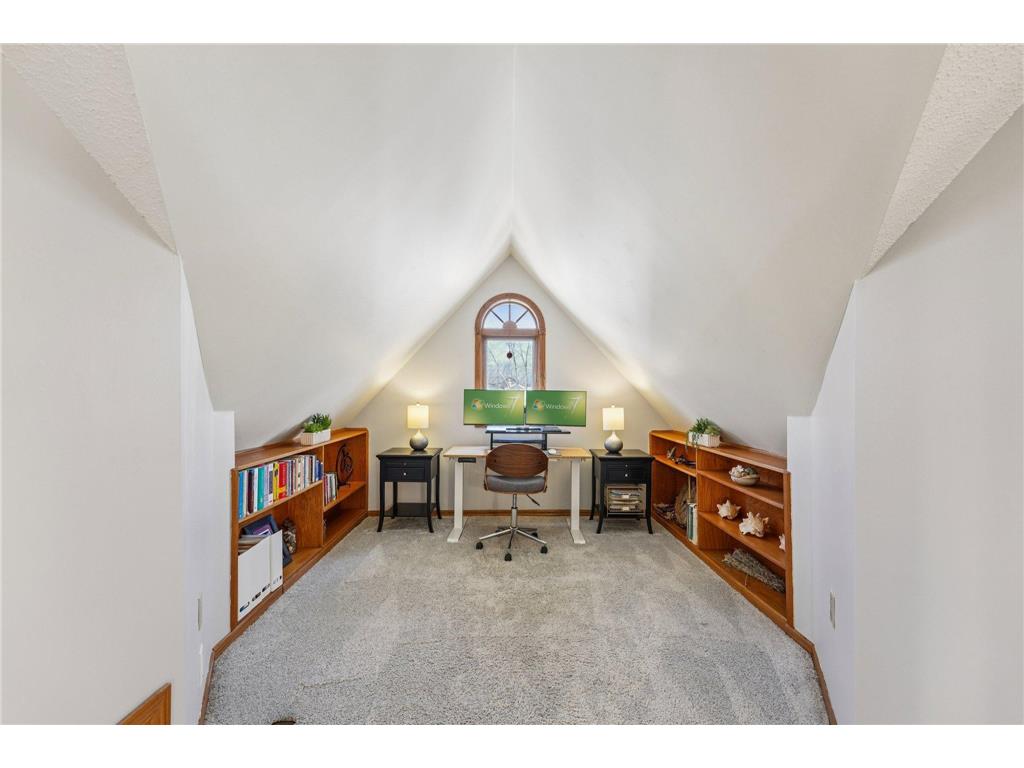 1002 Livingston Avenue West Saint Paul MN 55118 7052077 image15