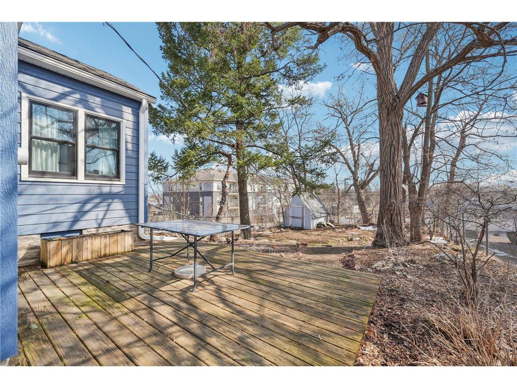 1002 Livingston Avenue West Saint Paul MN 55118 7052077 image23