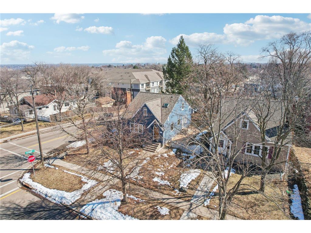 1002 Livingston Avenue West Saint Paul MN 55118 7052077 image28