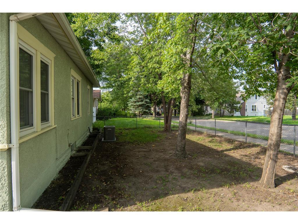 1002 Lowry Ave N Minneapolis MN 55411 6818282 image10