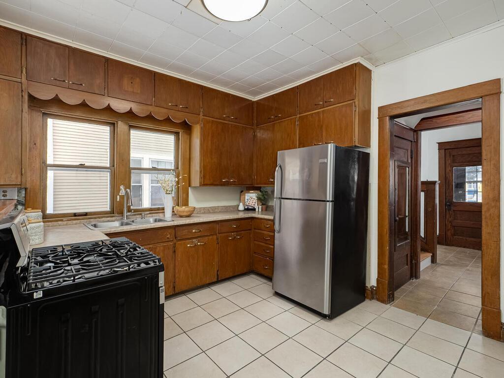 1002 Marshall Avenue Saint Paul MN 55104 6780438 image13