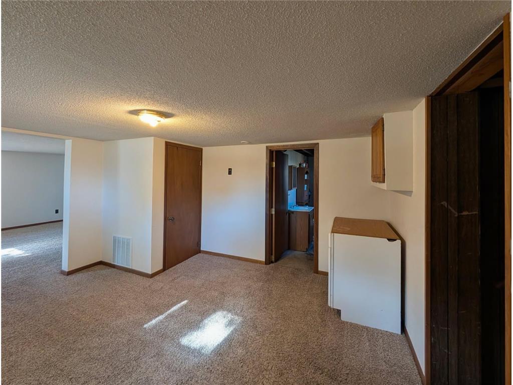 1002 N 6th Street Montevideo MN 56265 6812111 image18