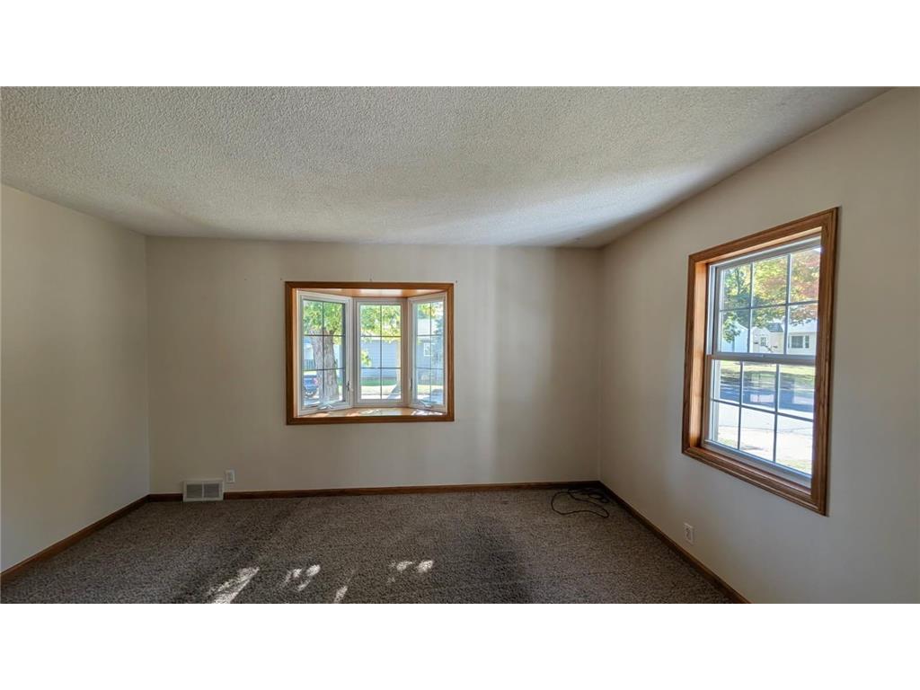 1002 N 6th Street Montevideo MN 56265 6812111 image5